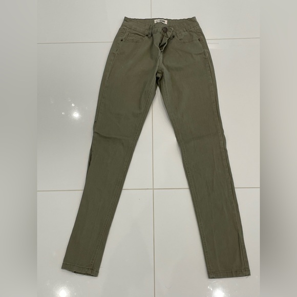 Women’s small olive jeans - Picture 1 of 3